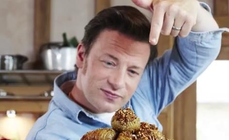 So zaubert Jamie Oliver die Perfekten Hasselback Potatoes