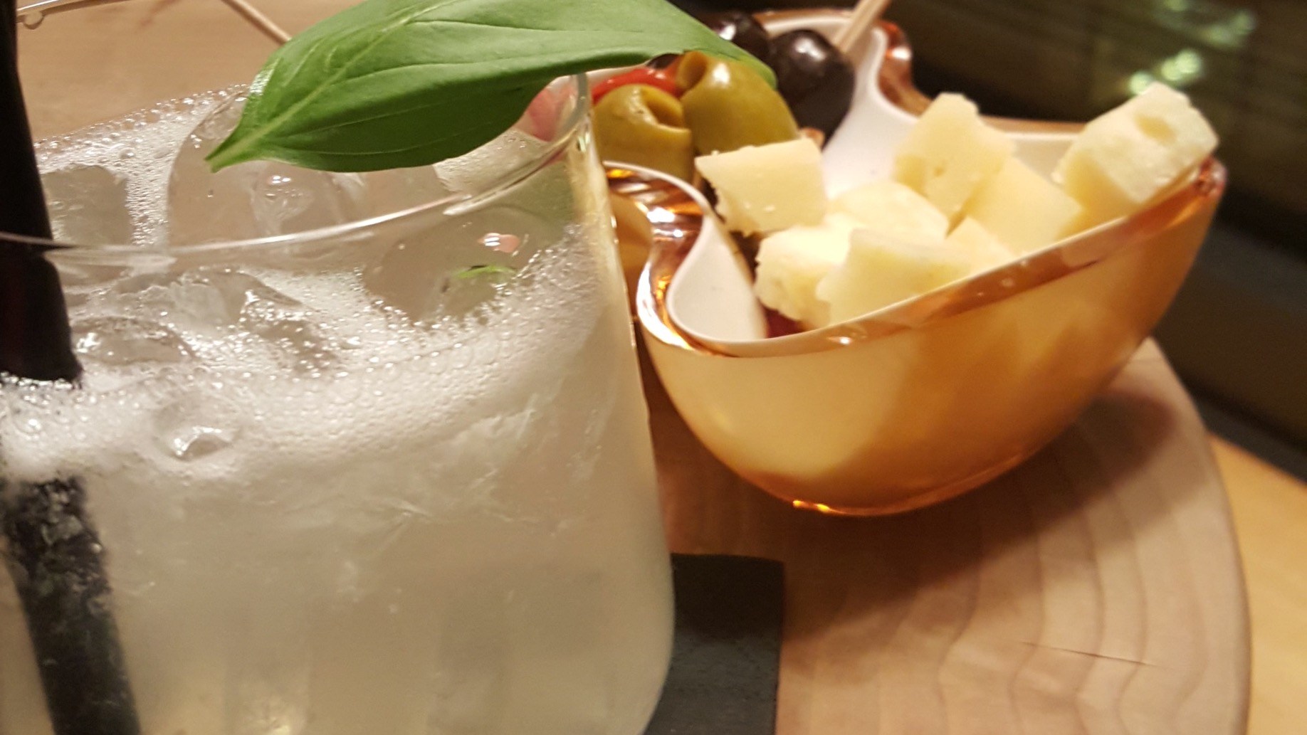 Gin Basil Smash – Einer der Drinks die man auf jeden Fall kennen sollte!!!