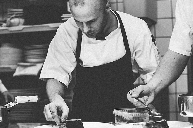 Drei Dinge, die Du Deinen jungen Angestellten in der Gastronomie bieten solltest