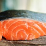 Zuchtlachs ist eines der giftigsten Lebensmittel der Welt – jetzt kommen Millionen Liter Pestizide hinzu! Zuchtlachs ist eines der giftigsten Lebensmittel der Welt – jetzt kommen Millionen Liter Pestizide hinzu!